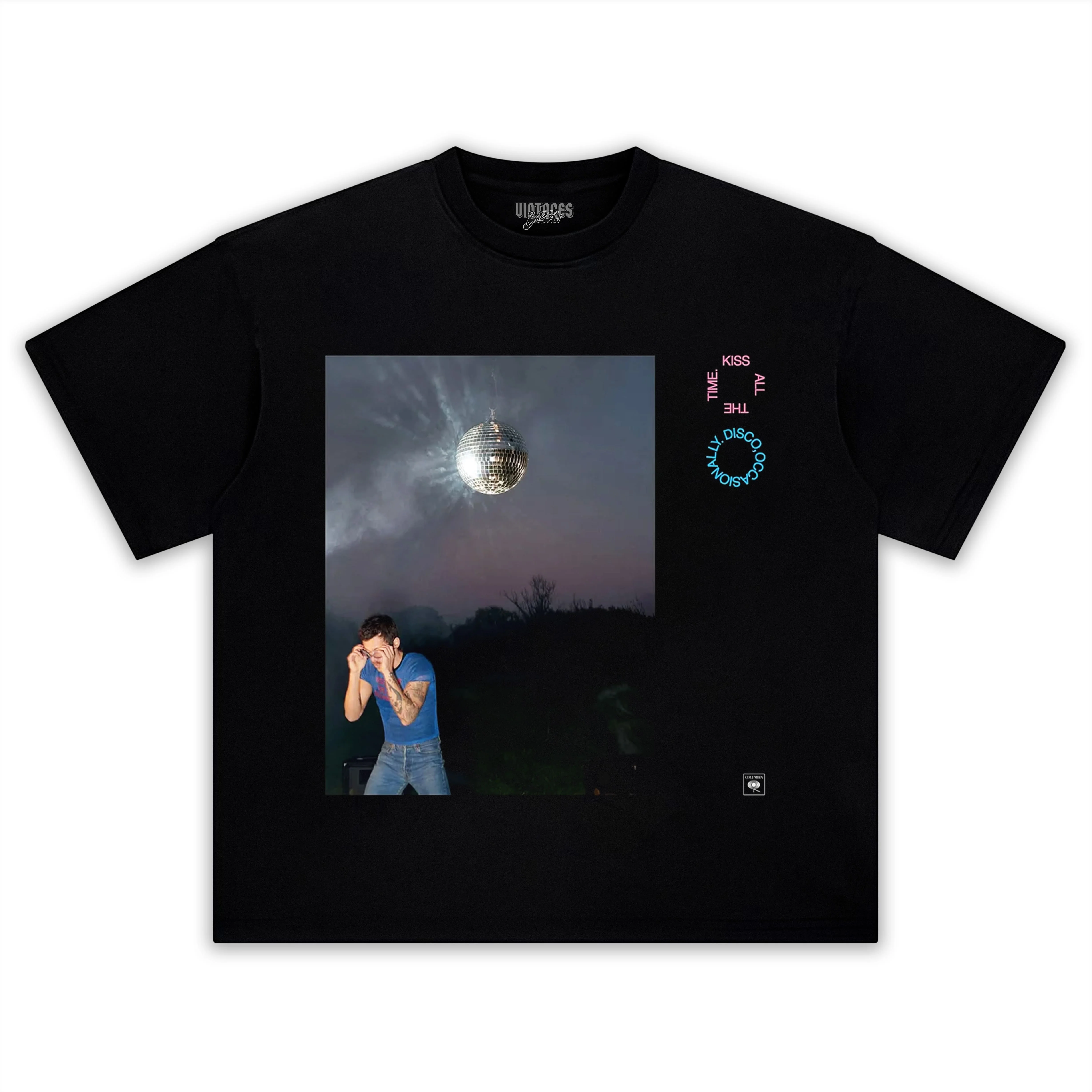 HARRY STYLES & KISS ALL THE TIME. DISCO, OCCASIONALLY TEE & LS & HOODIE